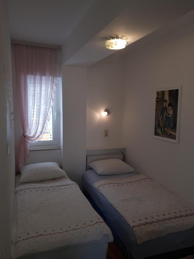 Apartmani Gojevic Водице Екстериор снимка