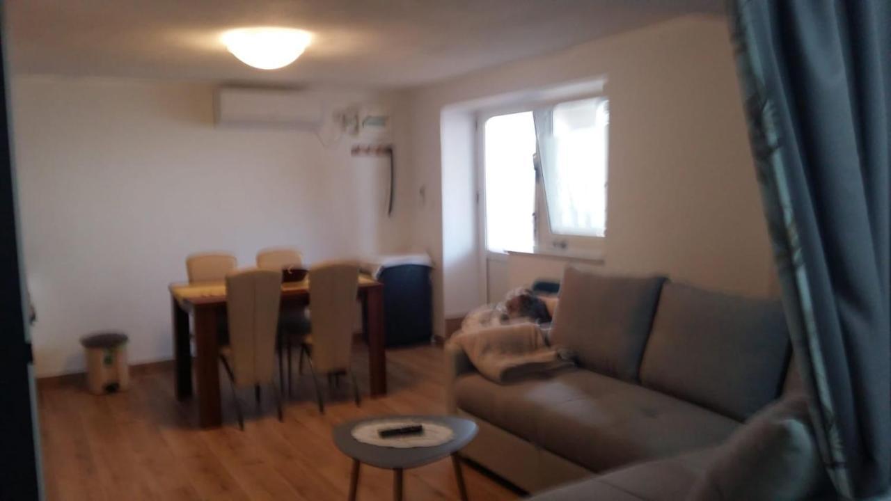 Apartmani Gojevic Водице Екстериор снимка