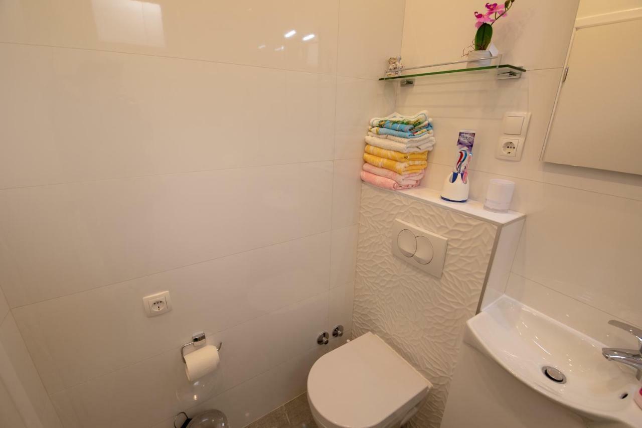 Apartmani Gojevic Водице Екстериор снимка