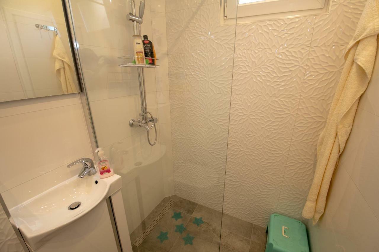 Apartmani Gojevic Водице Екстериор снимка