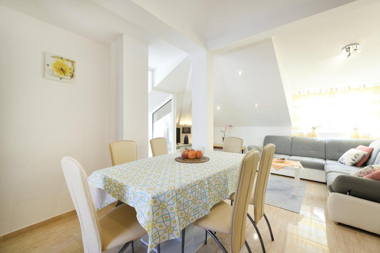 Apartmani Gojevic Водице Екстериор снимка